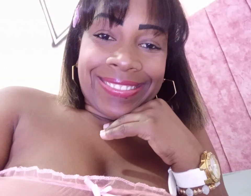 دردشة ebony_hard_sex الجنسية دون اتصال