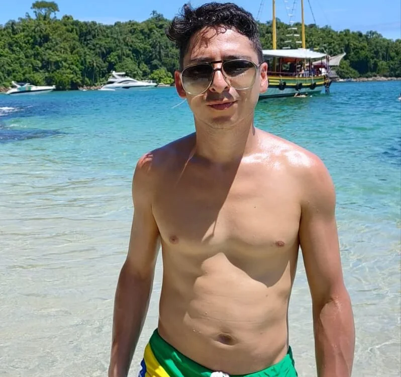 rogercraig Offline XXX-chat