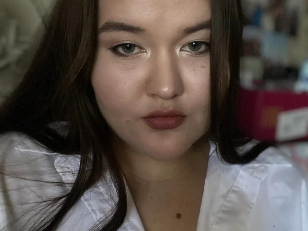 Isadora_Stefanie Chat XXX Ngoại tuyến