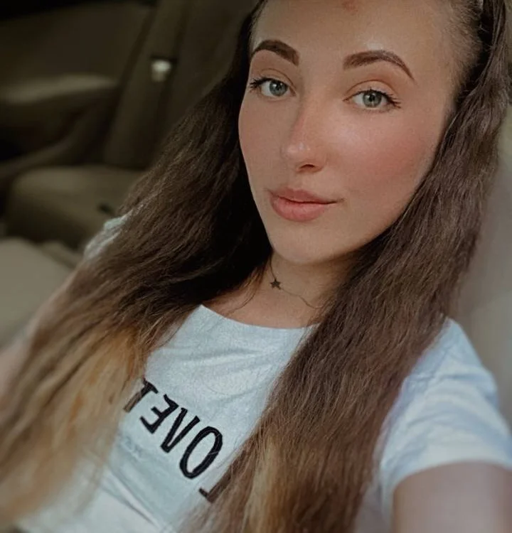 ChloeKay's Offline Chat Room
