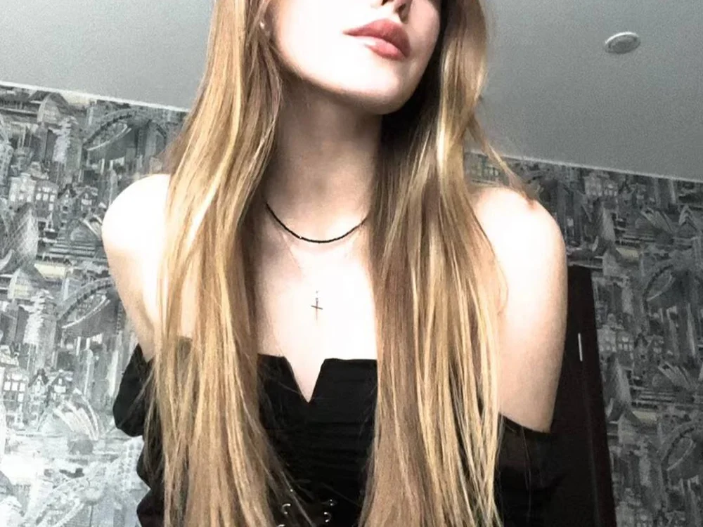 DelfinaPuzio offline XXX-chat
