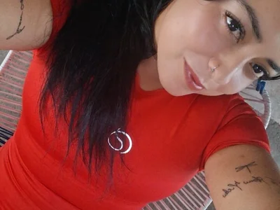 penelope_hear