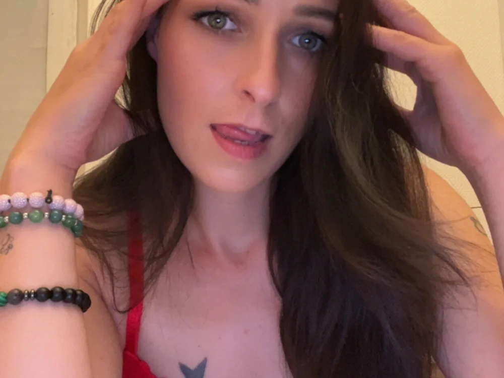 MilaArden's Offline XXX Chat