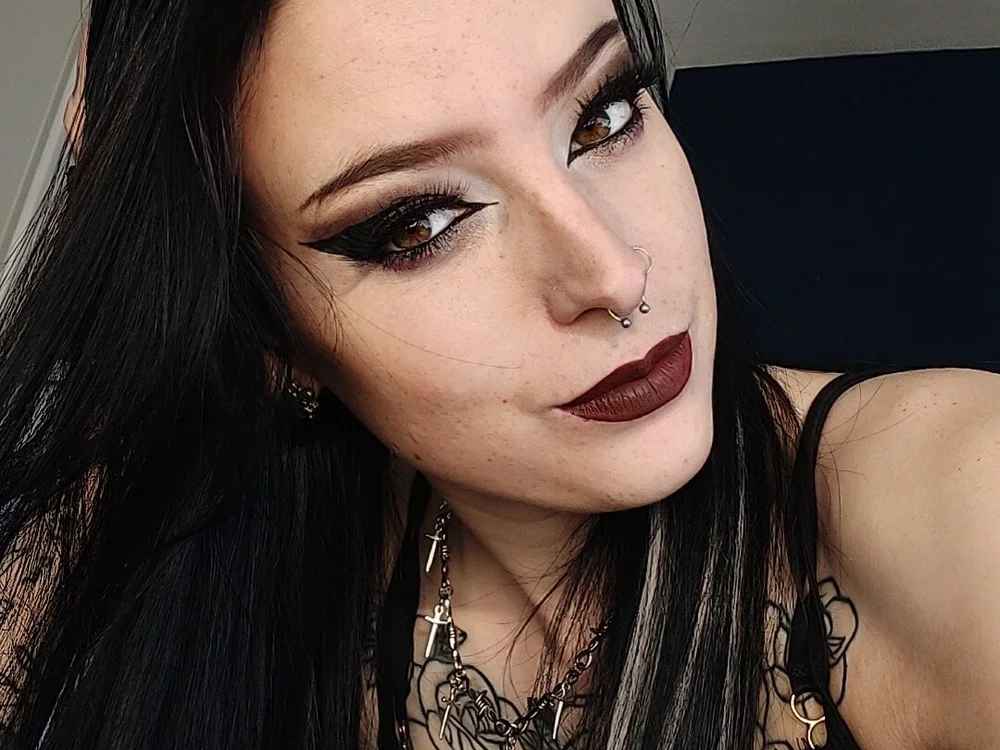 Bilik Sembang Luar Talian Gothic_Ebony