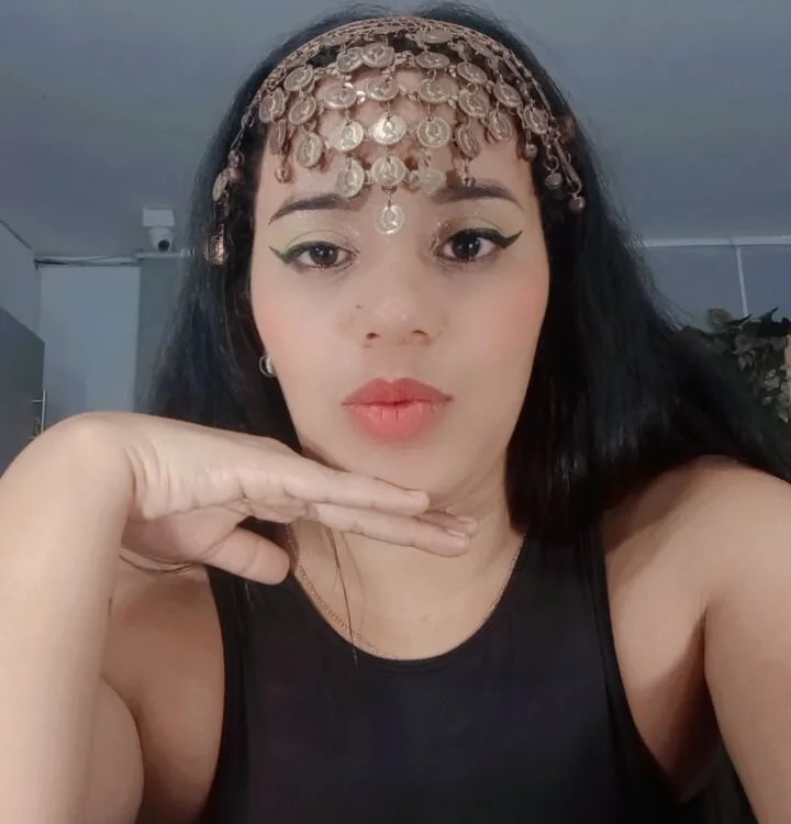 NaomiModel's Offline Chat Room