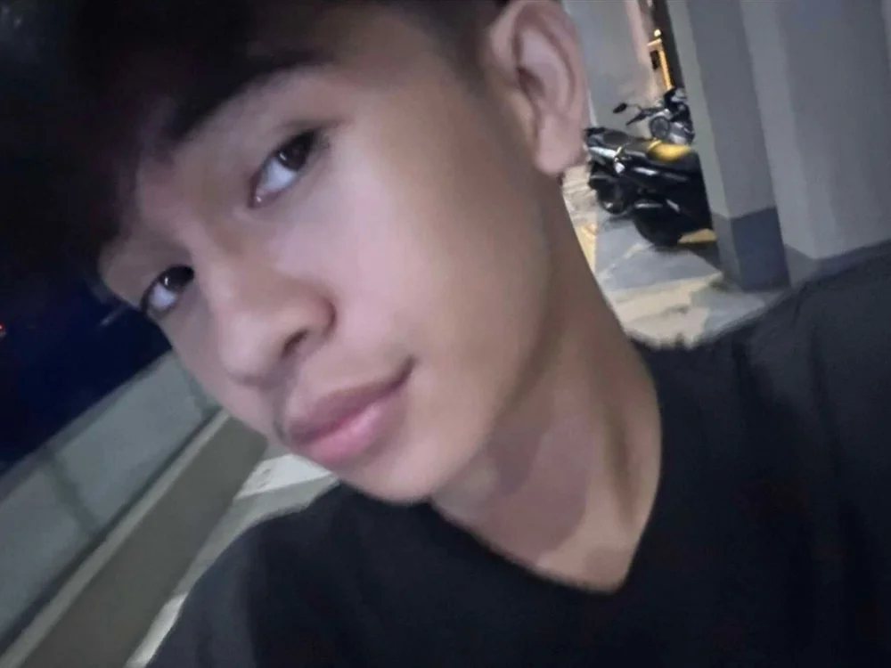 Twink_chriz's Offline XXX Chat