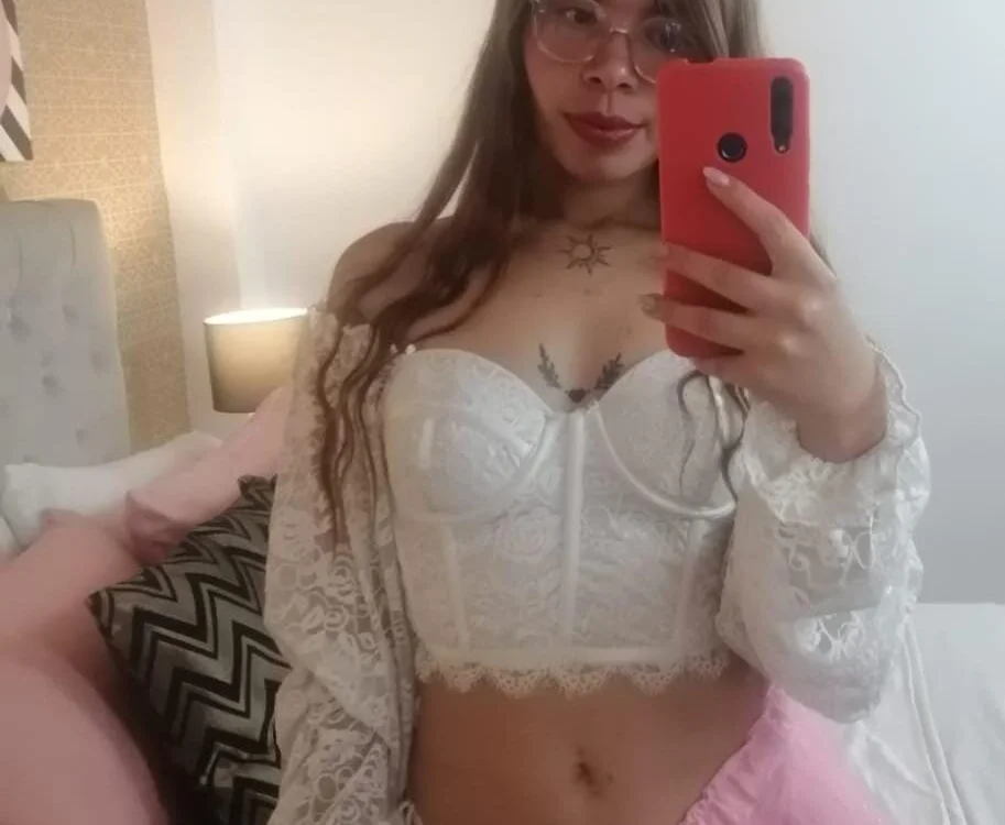 maia_blaze Offline XXX-Chat
