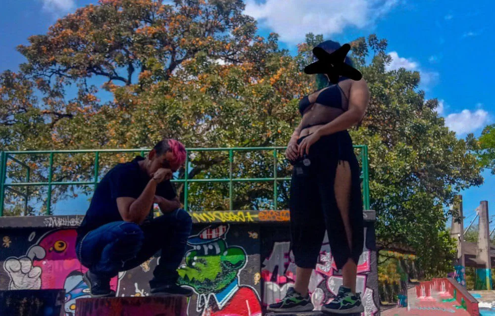 call_me_lil_ray's Offline XXX Chat