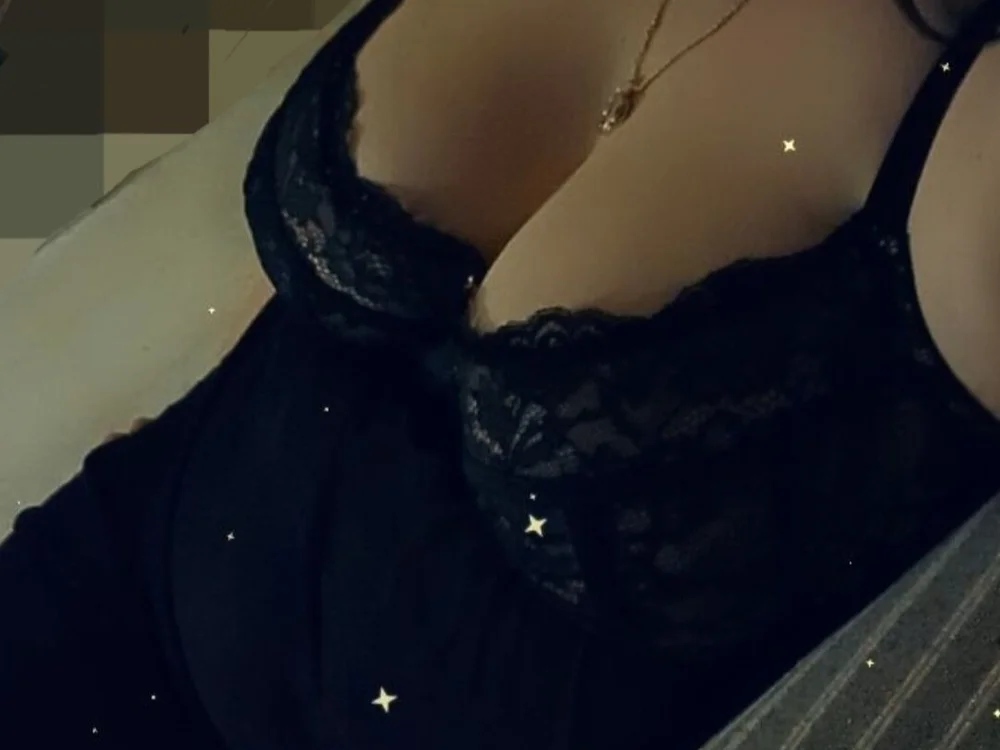 SmallDevil19 Adlı Modelin Çevrimdışı Sohbet Odası