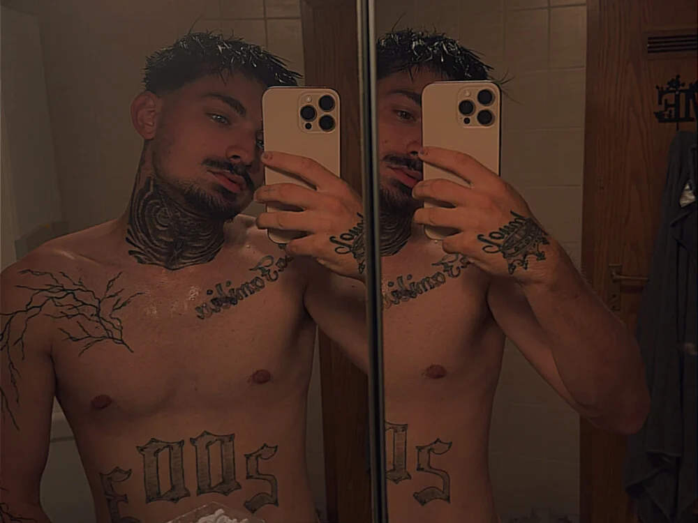 youngteens_2025's Offline XXX Chat