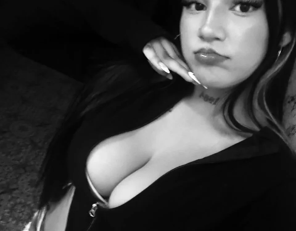 Zoe-Dollyn Offline XXX chat