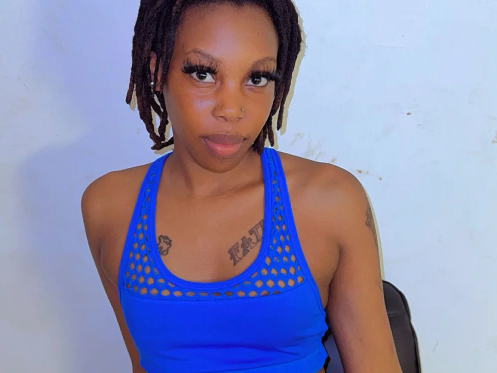 SofiaVee's Offline XXX Chat