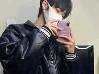 LY-0101's webcam live show