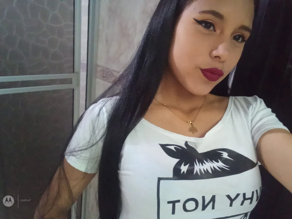 sofy_orgasme's Offline XXX Chat