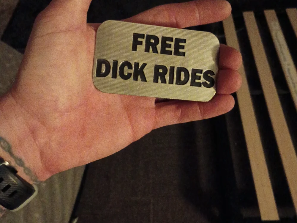 Bigbadbluedevil89's Offline XXX Chat