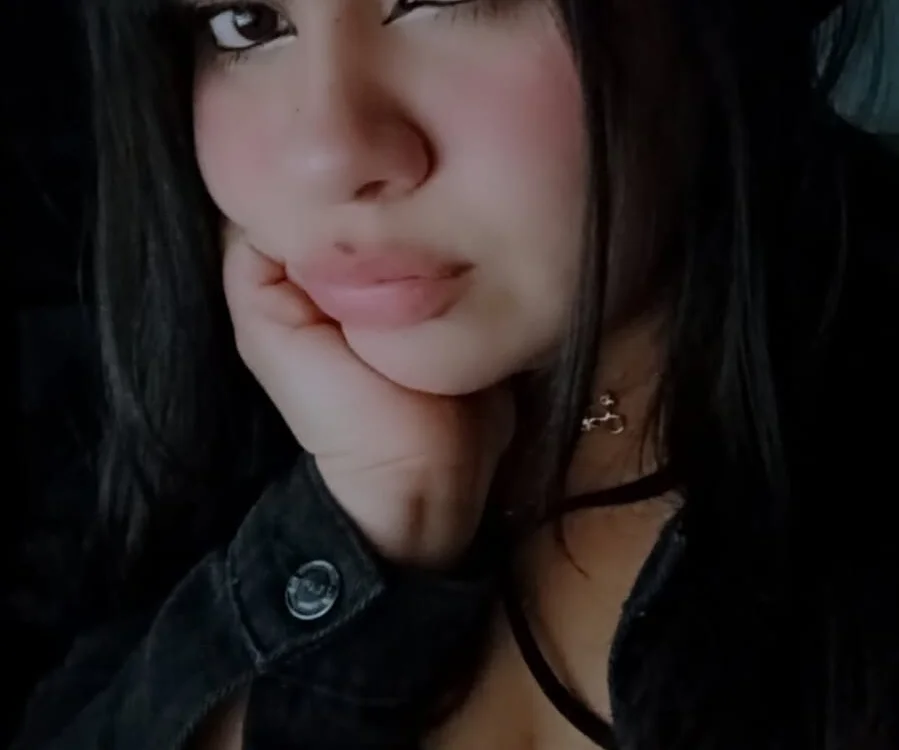 Cassie_Lane's Offline XXX Chat