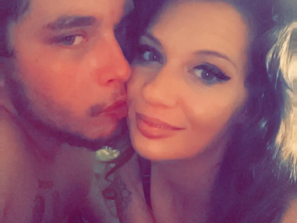 SpicyCoupleAnJ's Offline XXX Chat