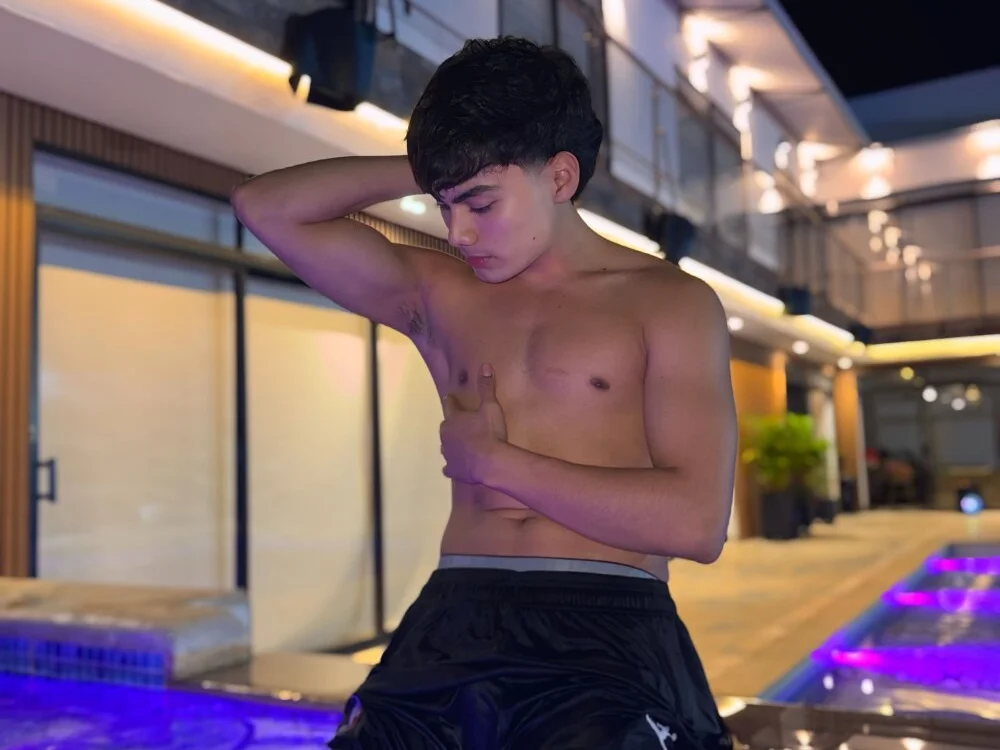 Baby_santi_'s Offline XXX Chat