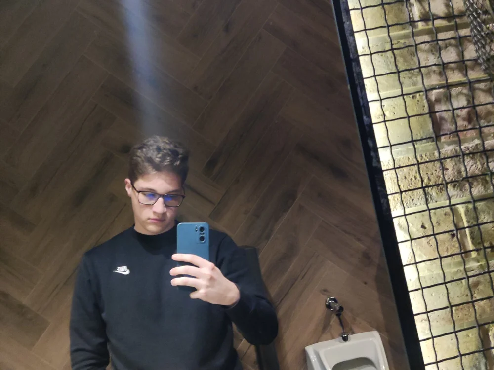 AleksaDjole offline XXX-chat