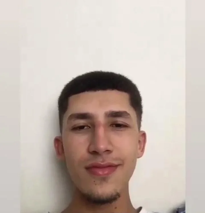 Alessandroo_Costa Offline Chatraum