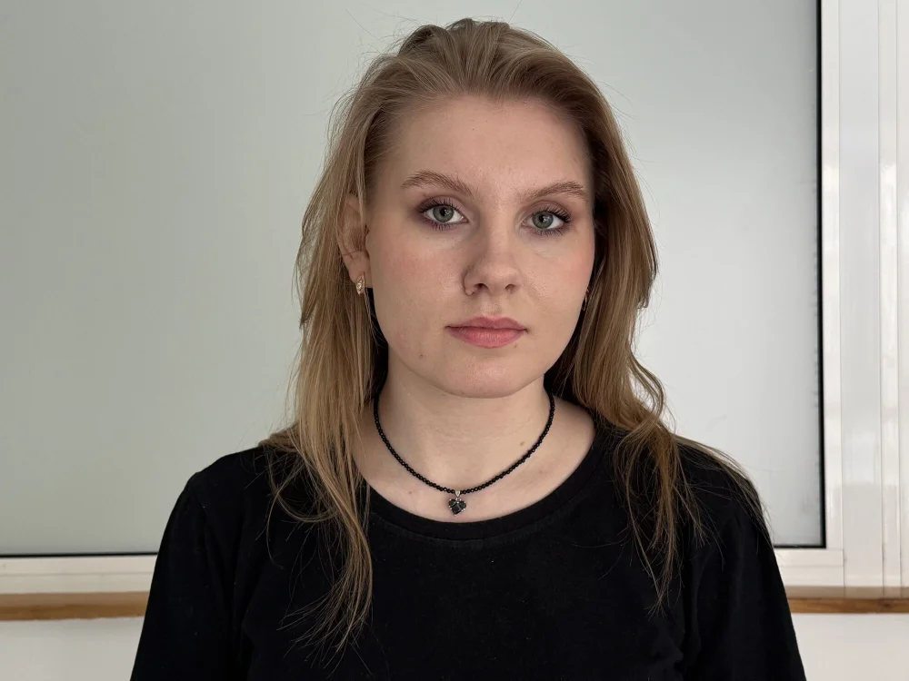 ErleneBrabazon's Offline Chat Room