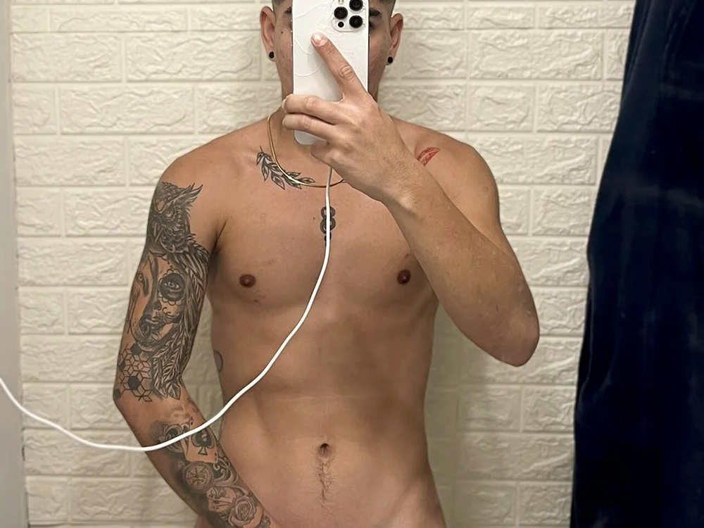 ห้องแชทออฟไลน์ของ liamrico01