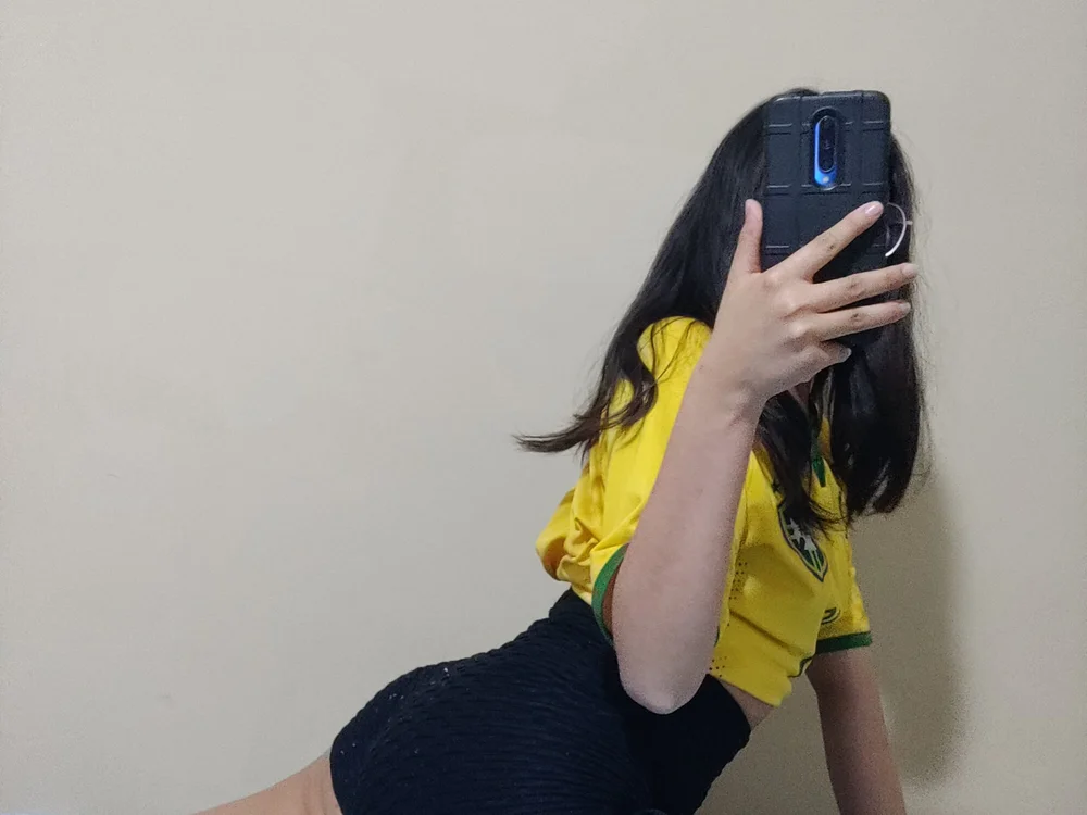 MeylinBoliBBn Offline XXX chat