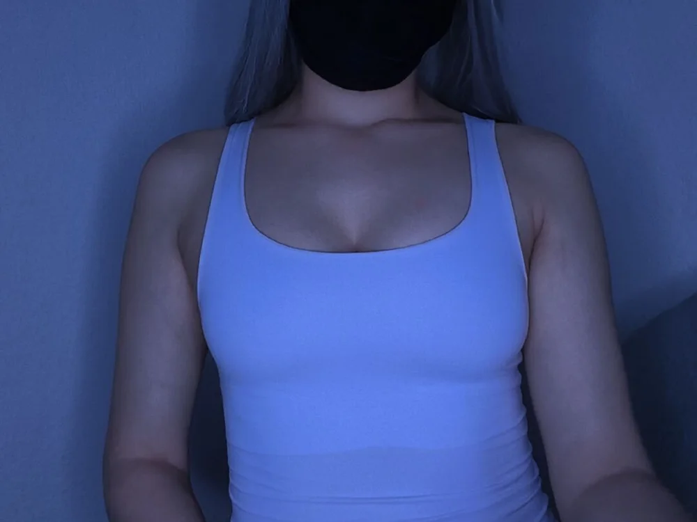 Zerinh0's Offline XXX Chat