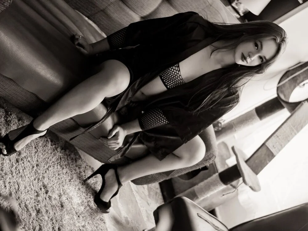 Yessica_Bells' Offline XXX Chat