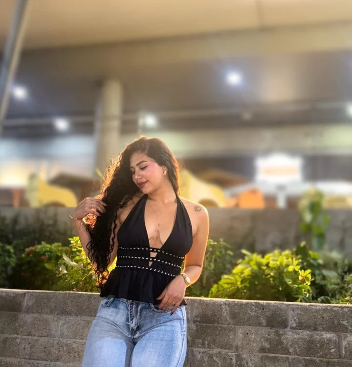 itstifany cover photo