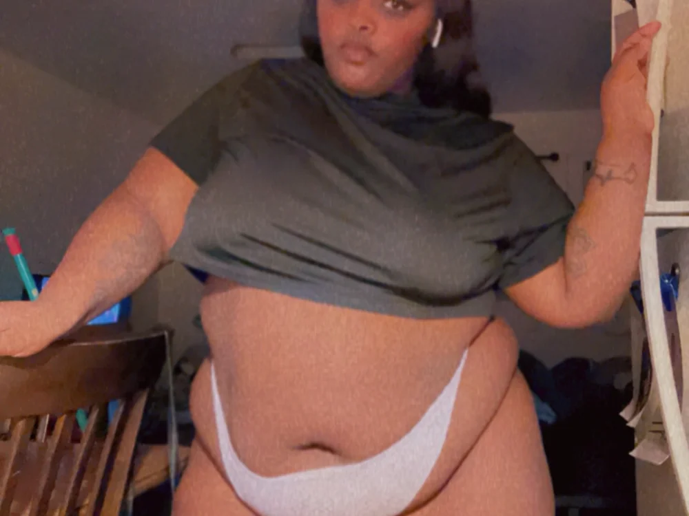 Офлайн-чат ChocolateBaddieDime