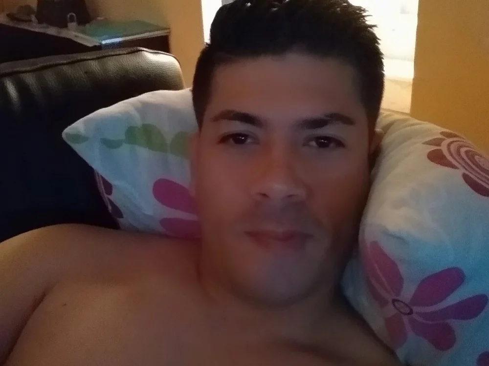 Bruce_Mia203 Offline chatroom