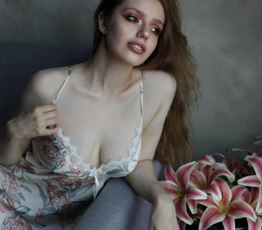 Polly__Cutie Adlı Modelin Canlı XXX Sohbeti