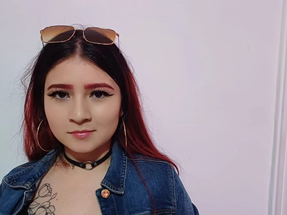 Natacha_Ruiz_'s Offline XXX Chat
