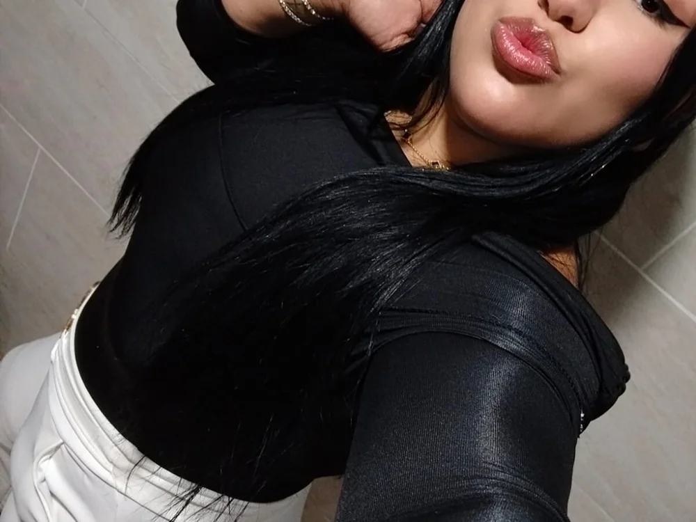 Victoria_KempのオフラインXXXチャット