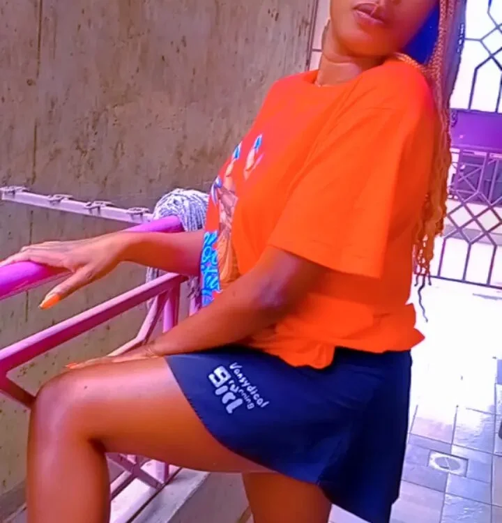 Titty_quween Chat XXX Ngoại tuyến