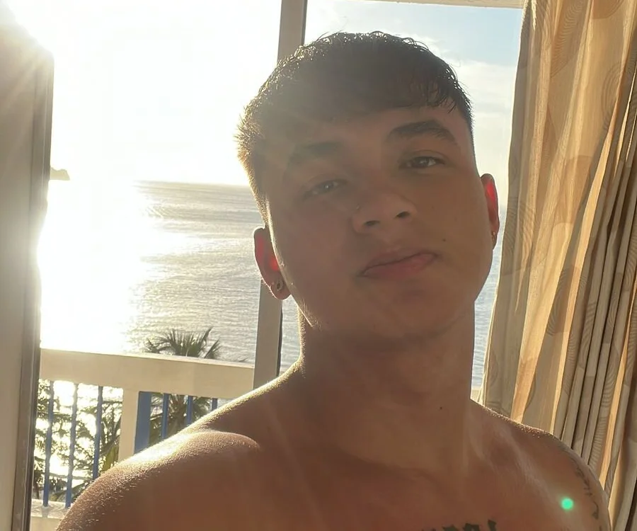 Cristopher_strong: συνομιλία ΧΧΧ εκτός σύνδεσης