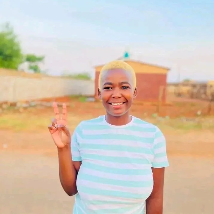 Darkdindy8's Offline XXX Chat