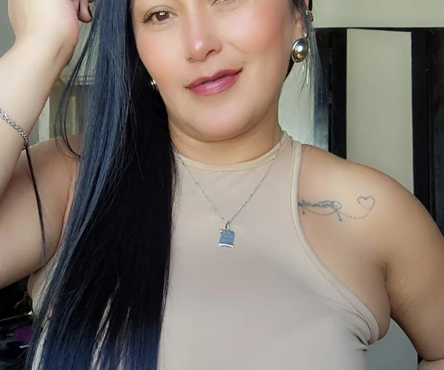 Milf_Julianna offline XXX-chat