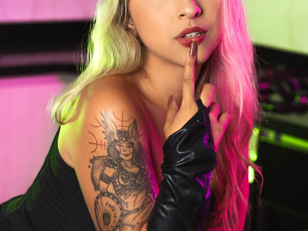 SophieeBrown's Offline XXX Chat