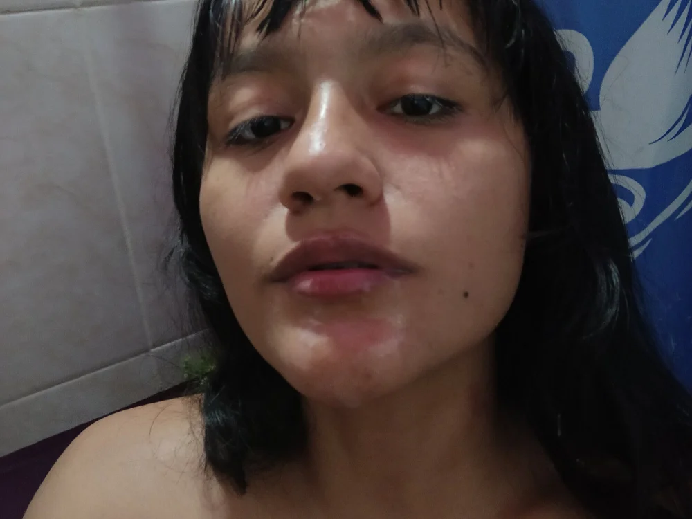 Laura_Jaramillo's Offline XXX Chat