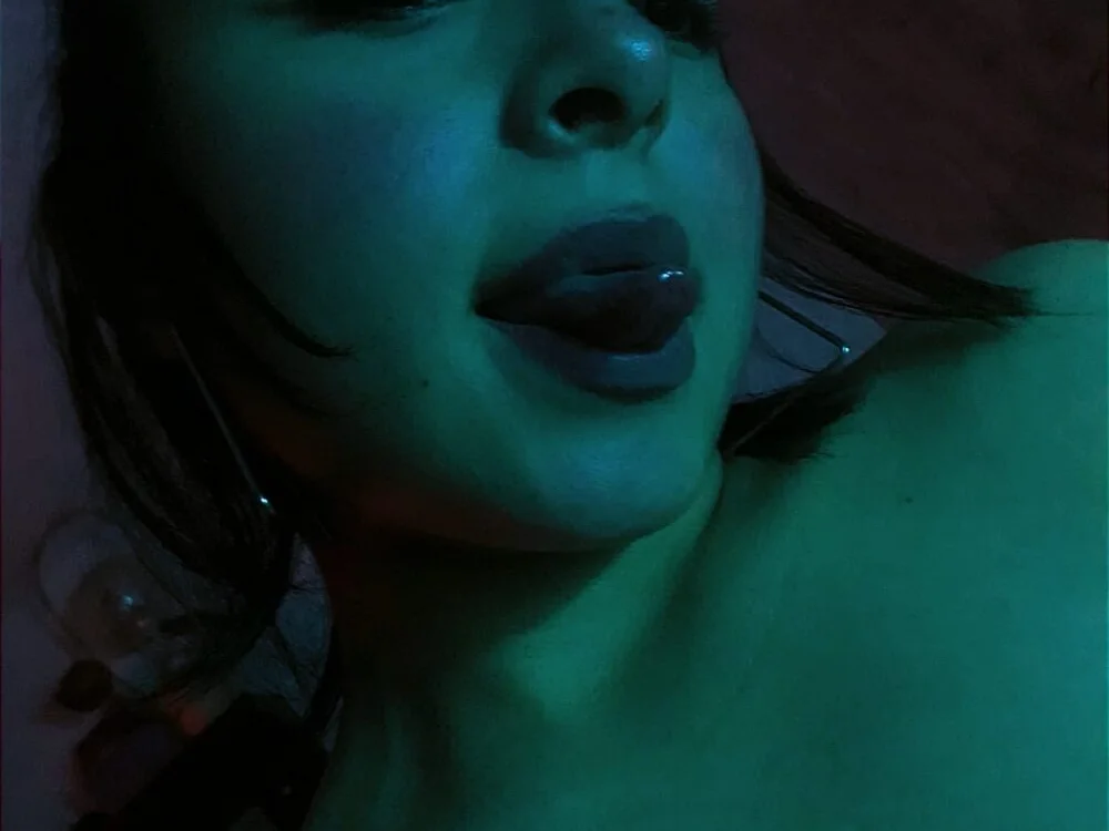 Candy_joness 离线XXX聊天