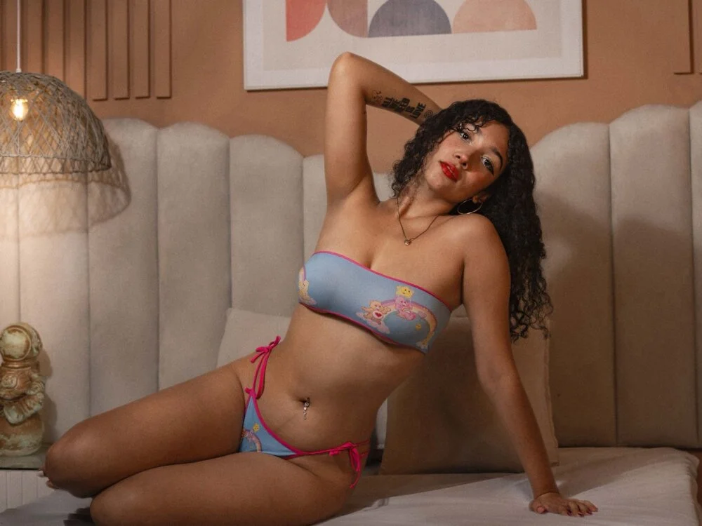 Chatroom XXX hors ligne de aline_ackerman