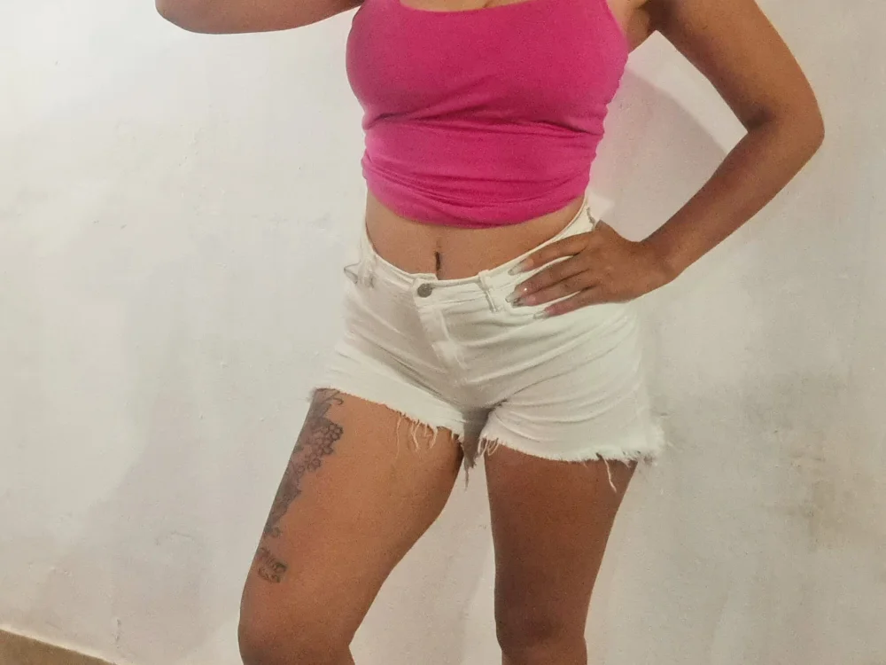 Angelinaxxx1995 离线聊天室