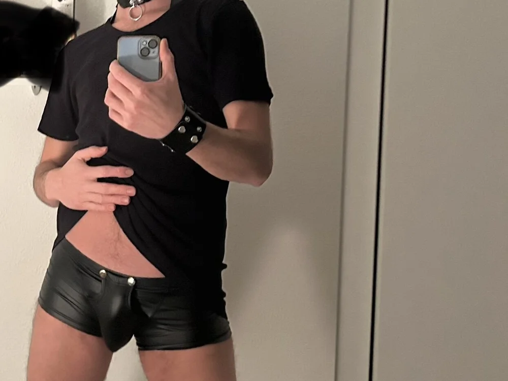 Blaubeere45 Offline XXX-Chat