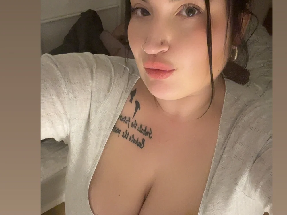 BBW28's Offline Chat Room