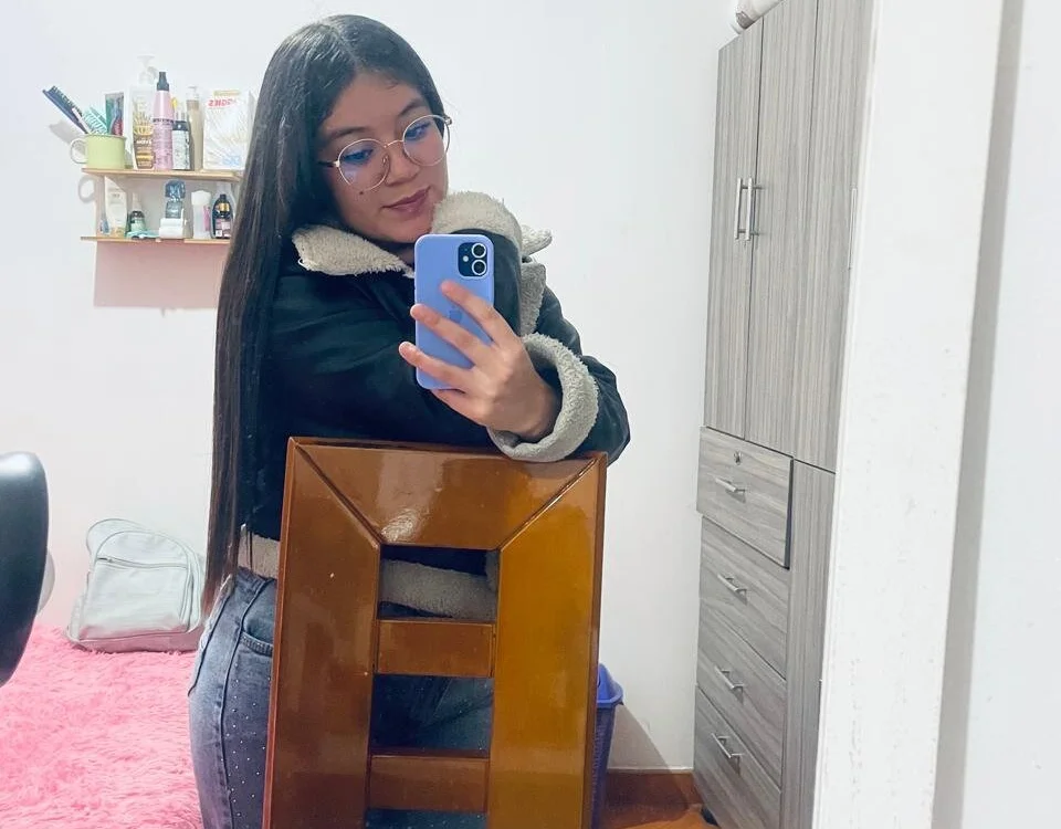 Milaa_Start – Offline XXX chat