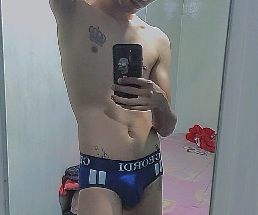 Edwingmzxxx offline chatrum