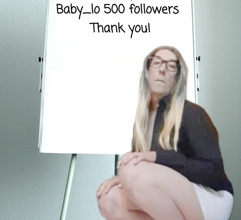 baby_lo Adlı Modelin Çevrimdışı XXX Sohbeti
