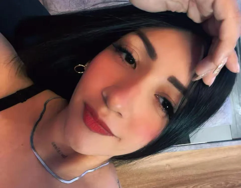 kendall_flowern Offline XXX chat